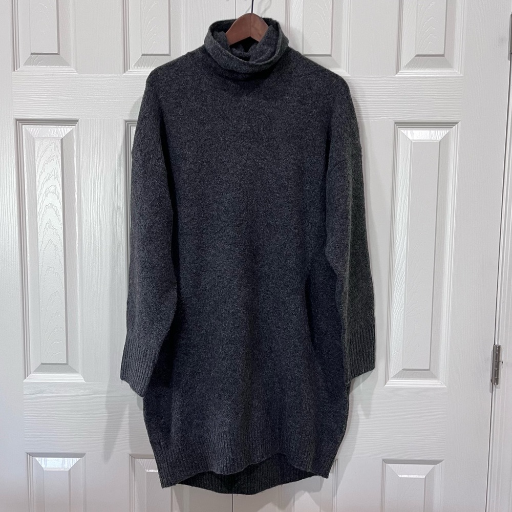 Uniqlo Soufflé Yarn Turtleneck Long Sleeved Sweater Dress Dark Gray Size Small